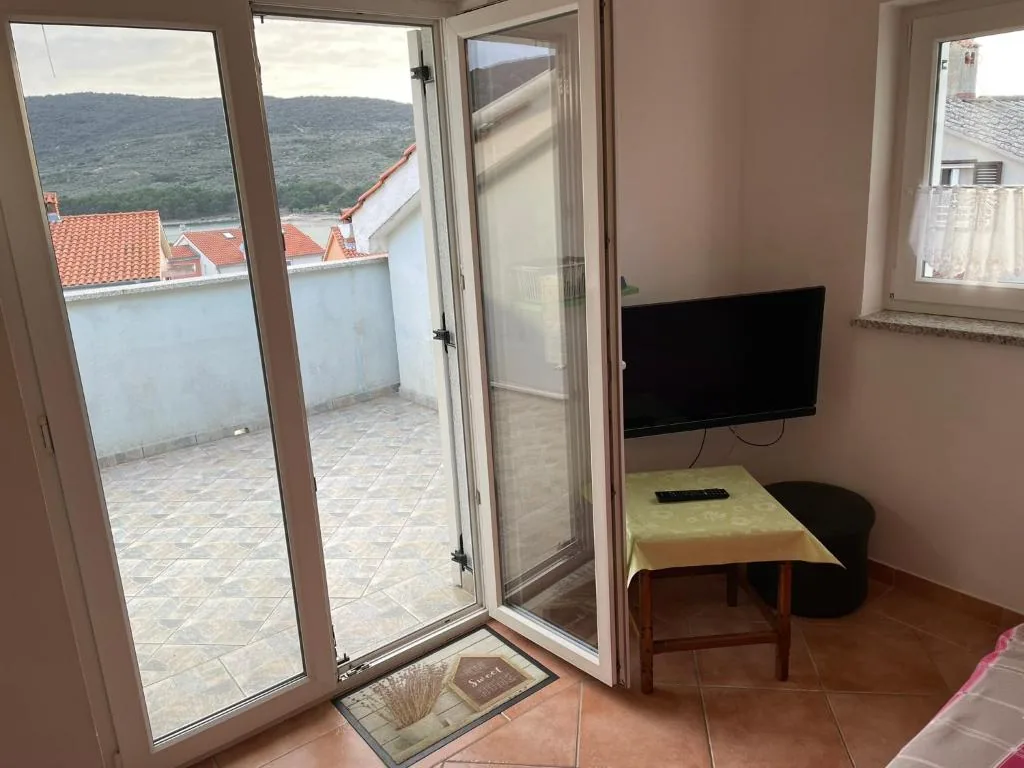 Apartman s 2 spavaće sobe i pogledom na more - fotografija 4